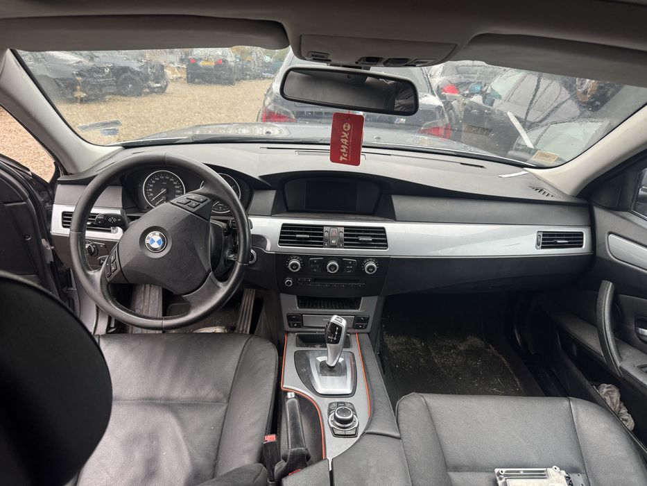 Продаваме дирекция за бмв е60 61 bmw e60 61 пълен комплект.