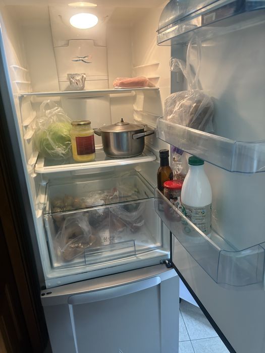 Холодильник Электролюкс