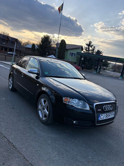 Audi A4 Vând Audi A4 B7 S-line int/ext foarte bine întreținută!