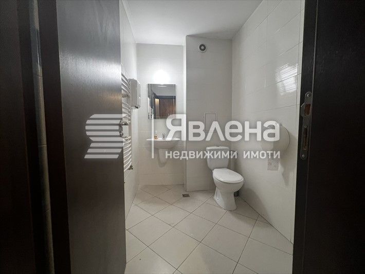 Дава се под наем Офис в София, Център - 50 кв.м за 400 € - Снимка #3
