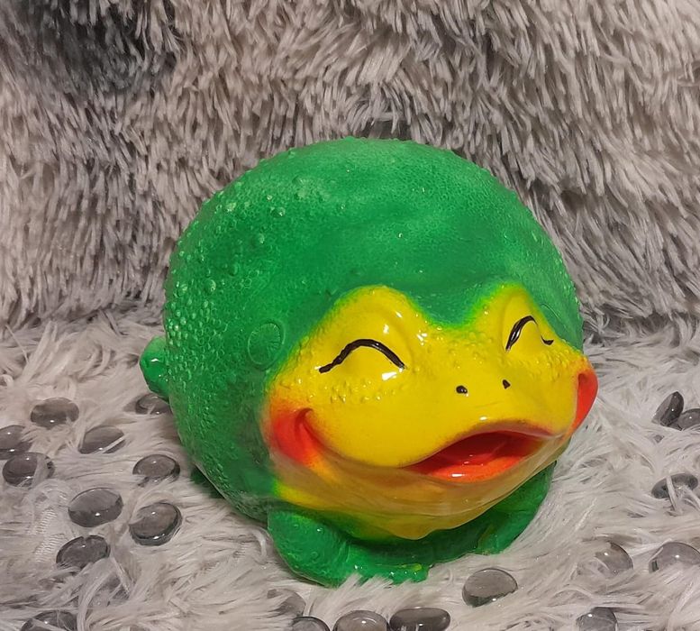 Новогодние игрушки дед морозы и копилки