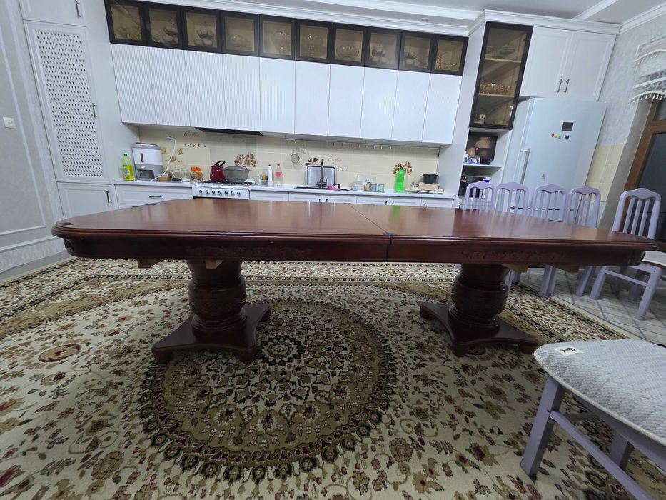 Стол гостинный б/у