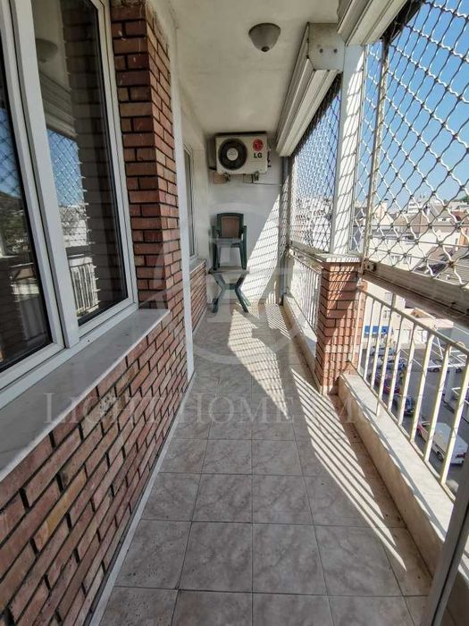 Продава се Четиристаен апартамент в Пловдив, Център - 193 кв.м за 1814 €/кв.м - Снимка #16