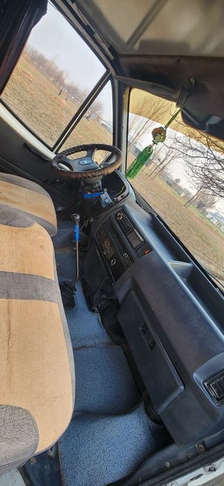 Ford  yuk mashina