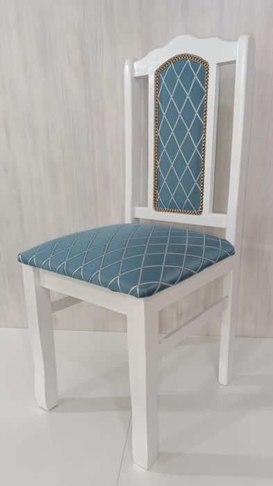 Продам стол стулья не дорого срочно