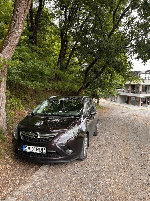 Opel Zafira 2014