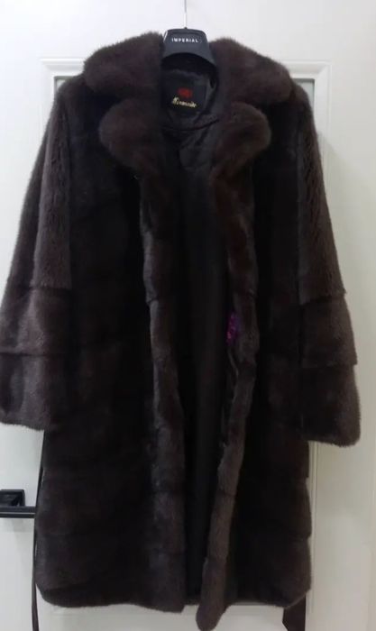 Норкавая шуба 52 размер.