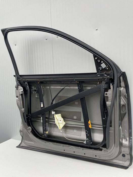 USA St fata vw Touareg 7L Facelift / cod de culoare LR7P