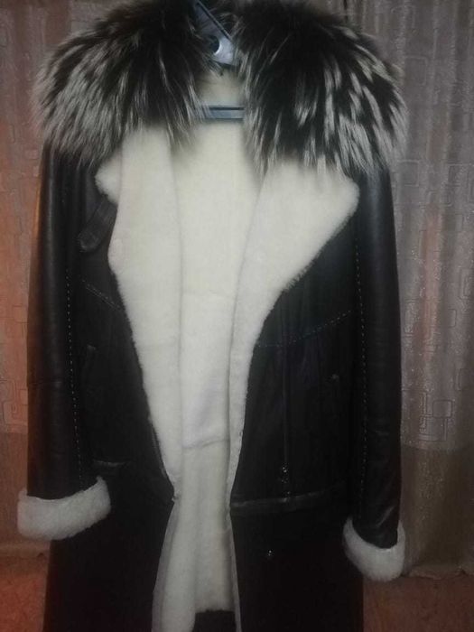 Продам зимнюю дубленку