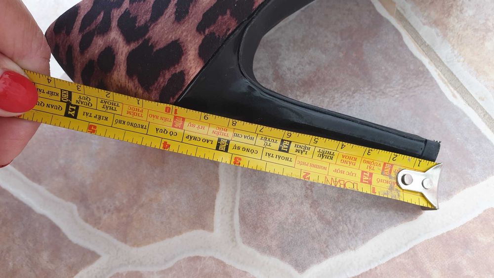 Обувки  номер  37