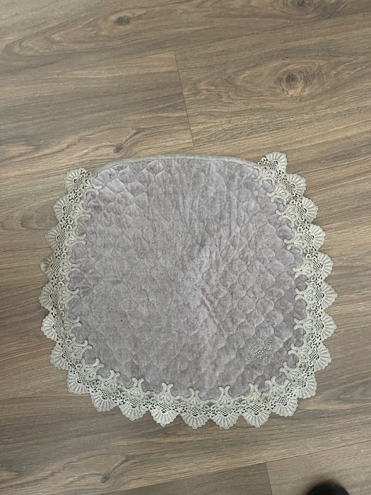 продам подстилку на стул