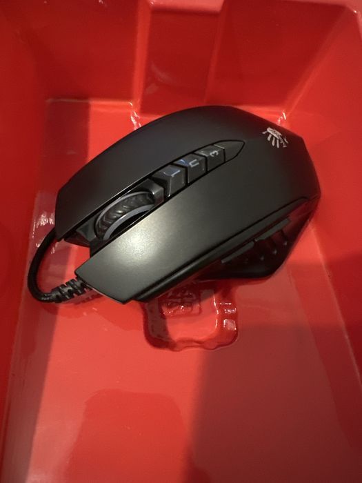 Игровая мышь Bloody V8M