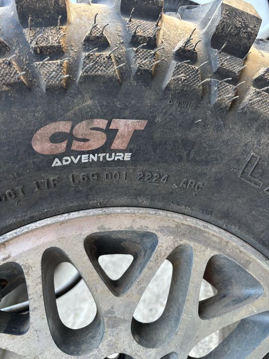 Продавам гуми cst 33”