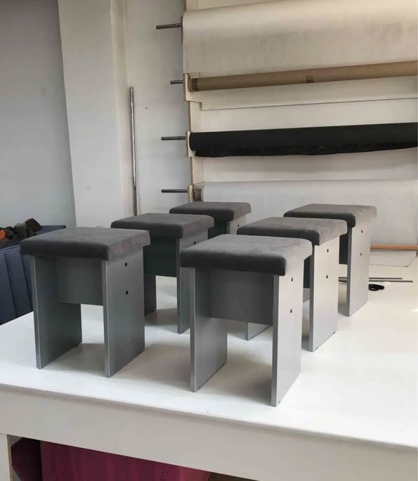 Табуретки мягкие