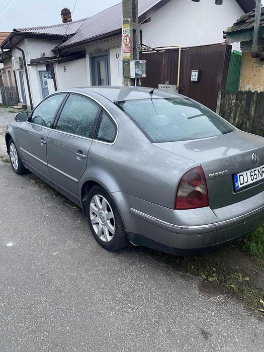 Vând urgent vw Passat 1,9 diesel !!!