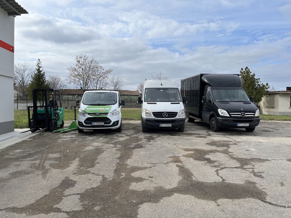 Транспортни и хамалски услуги,пътна помощ и пренасяне на багаж.