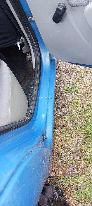Vând Dacia Logan 1.4 benzina  !