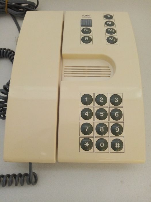 Telefon fix clasic, cu butoane. Digi, Telekom, Orange, Vodafone.