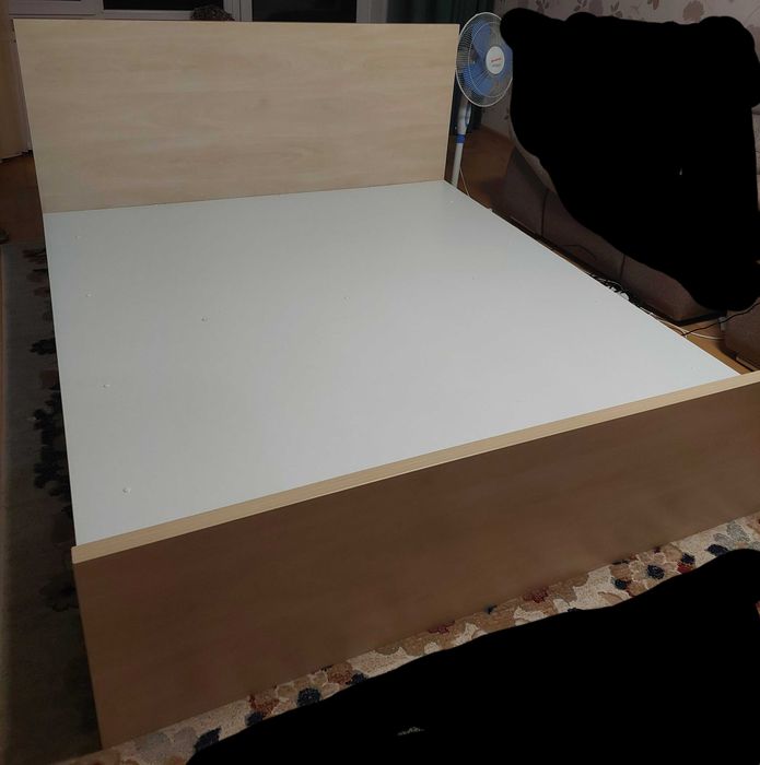 Pat si saltea 180 X 200 cm