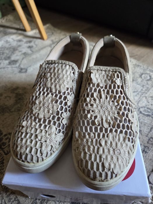 Обувки Guess еспадрили