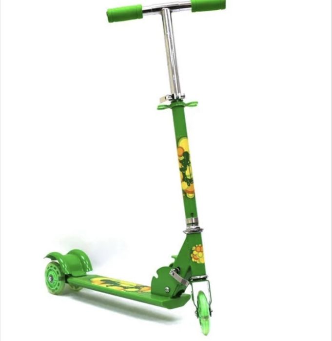 Продам детский самокат