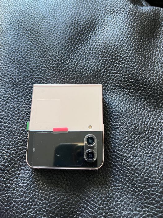 Telefon Samsung flip 4