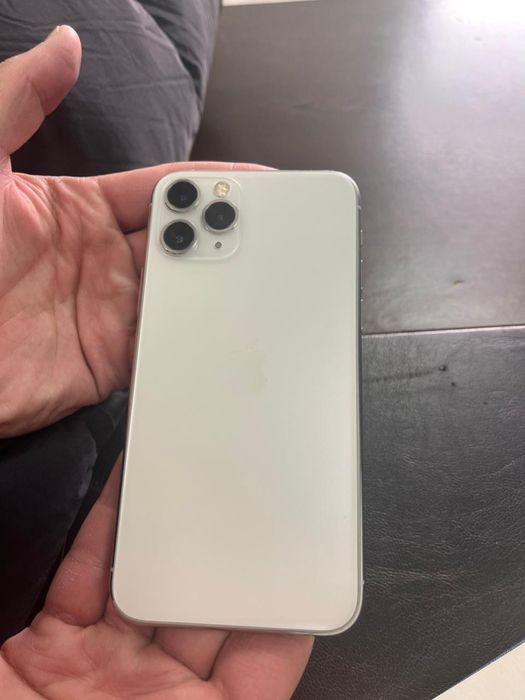 Продам айфон 11прошку