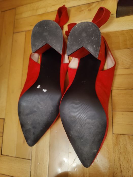 Празнични червени обувки, 36