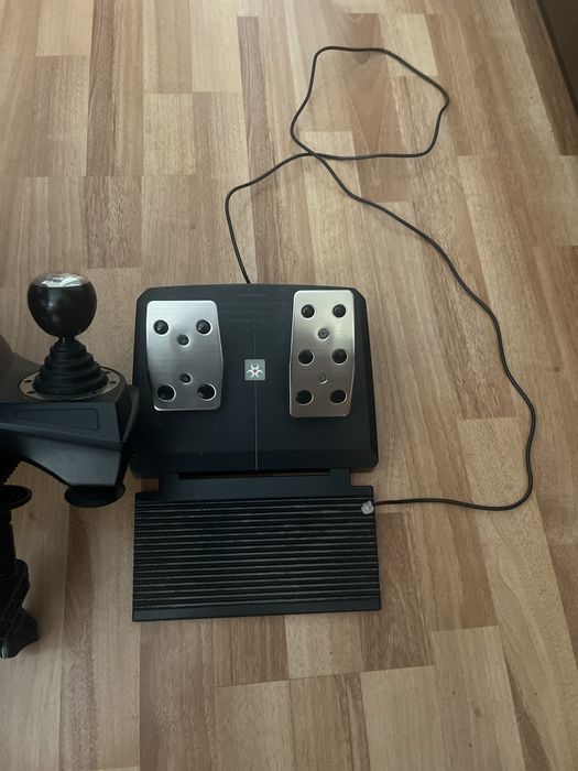 Vând Volan + pedale MYRIA MG7419