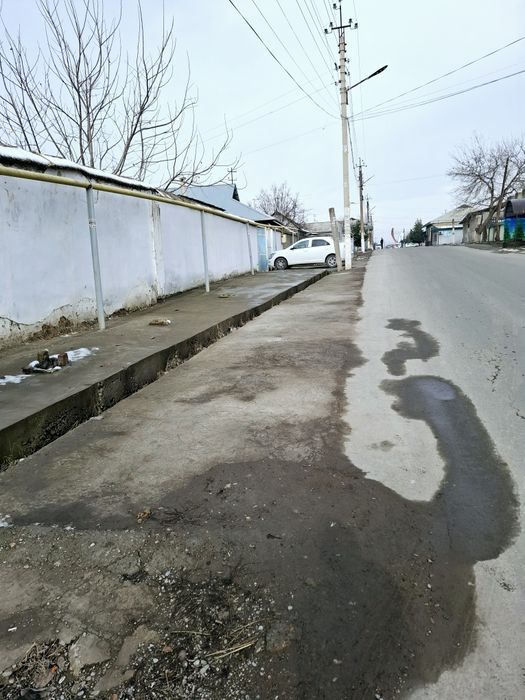 Srochna yer sotiladi.