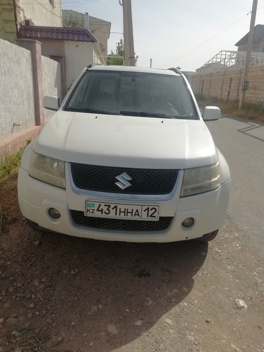 Продаётся машина Цузуки грант витара 2007 г объем 2,7