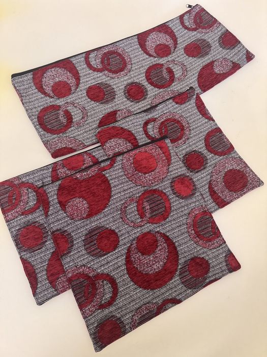 Продам чехлы новые на подушки