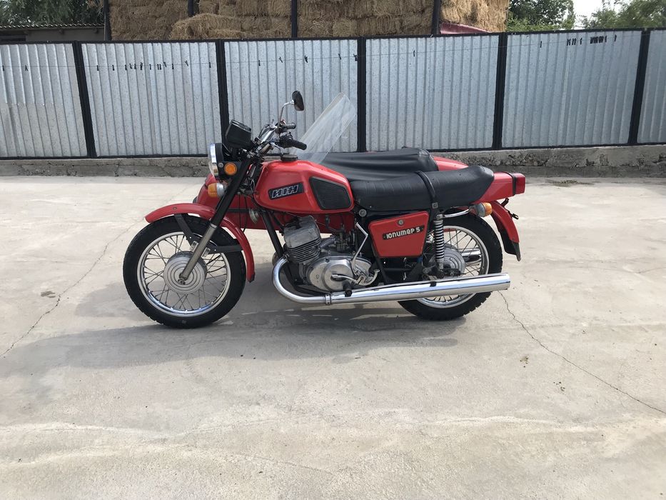 Юпитер в оригинале