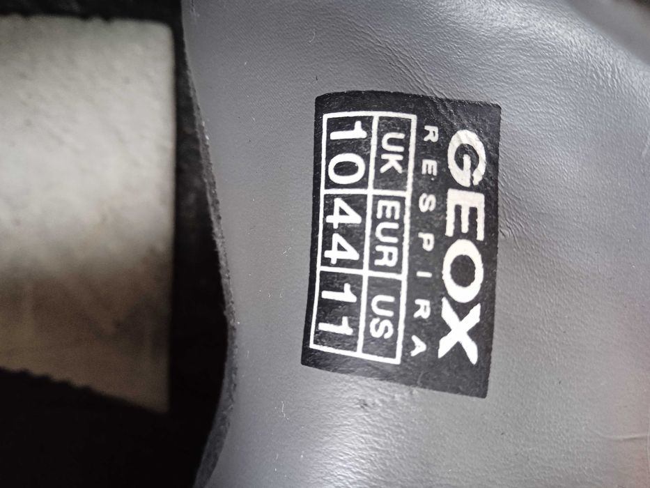 Маратонки Puma BMW Motosport 44,5 разм. Обувки Geox 44 разм.