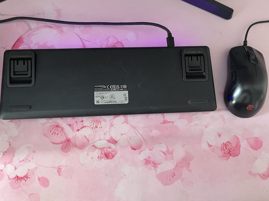 Продам сет. Клавиатура hyper x 65, мышь zowie benq + Hyper x cloud 2
