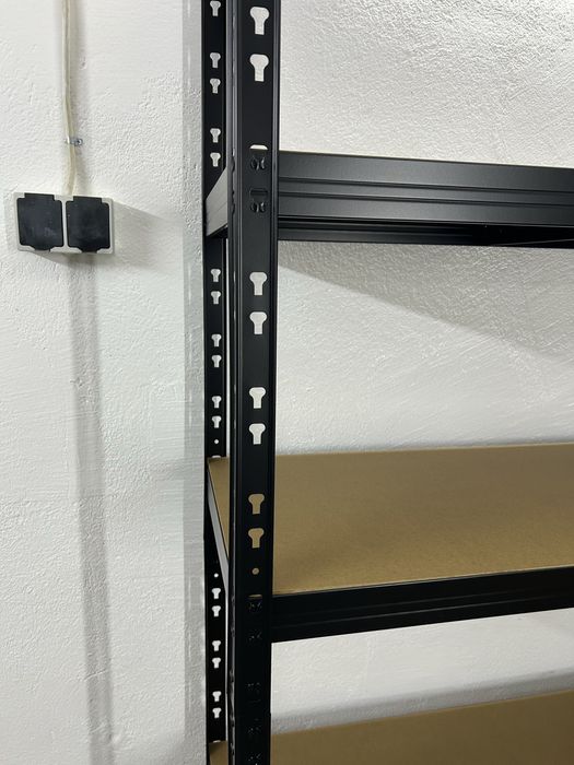 Rafturi metalice noi