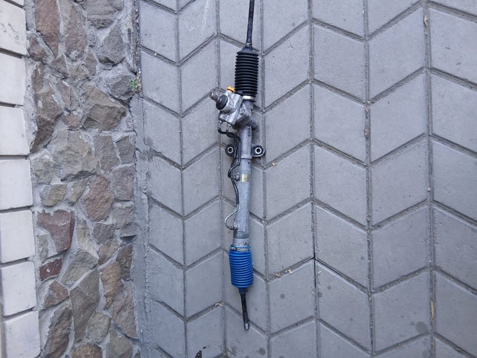 Рулевая рейка picnic,carina e