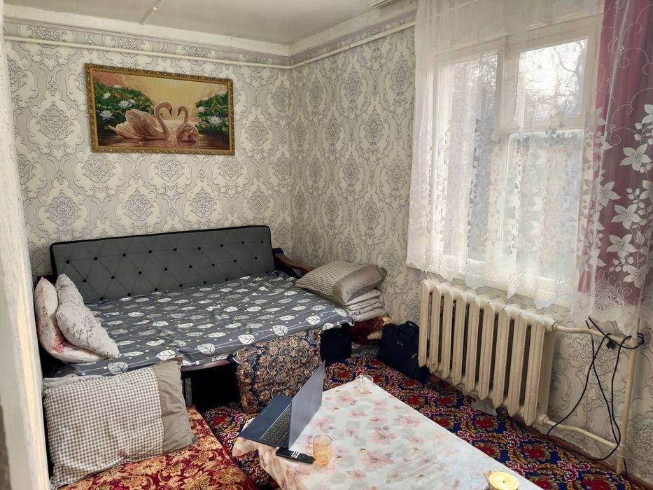 Продаётся 3/2/2 спутник 8