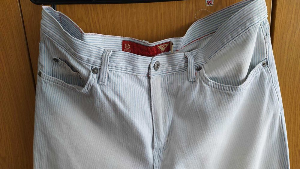 Дънки мъжки маркови GUESS