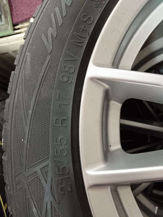 Set 4 anvelope iarna 215/55/17 vredestein/fulda dot 2023/2024