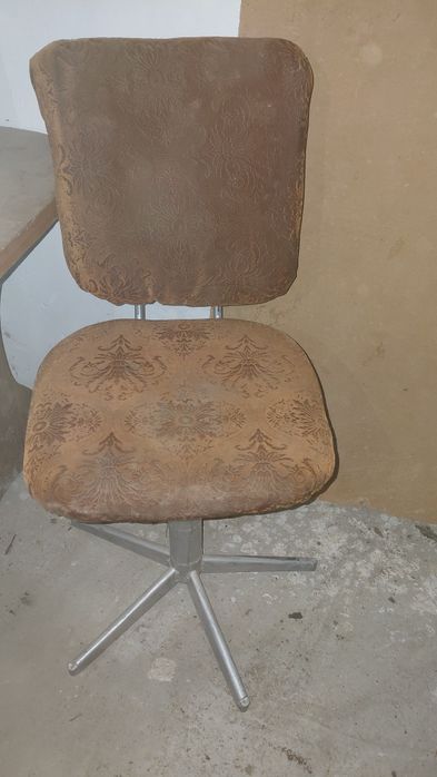 Кресло стул айланадиган