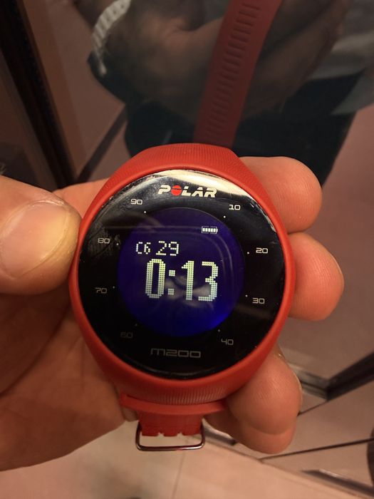Спортивные часы Polar M200
