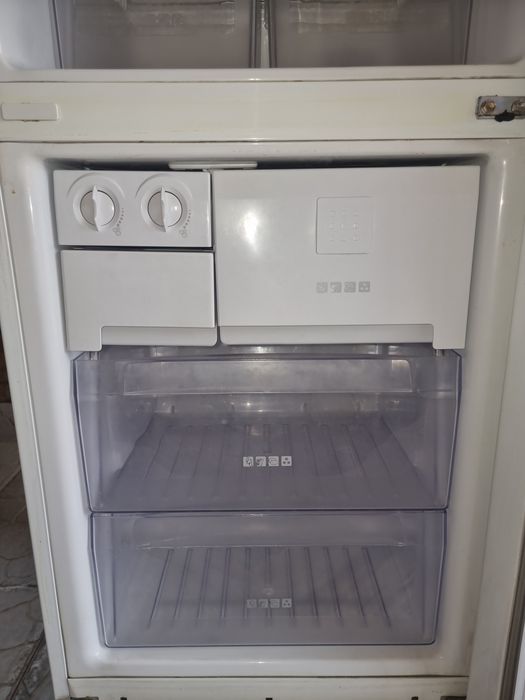 Продам холодильник Samsung