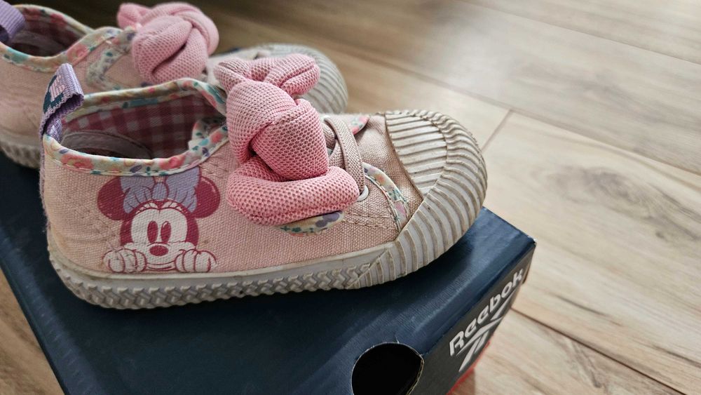 Маратонки на Мики Маус