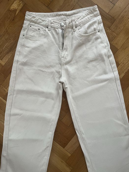 Бели дънки Dazy, L размер