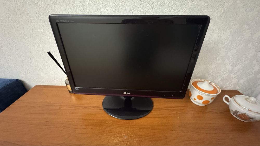 Монитор  сатылады заберите ПЖЛ