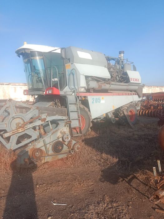 Продам комбайн Вектор