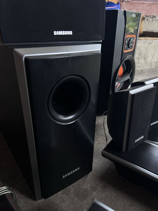Set boxe Sony, Samsung și AKAI + 2 boxe suplimentare