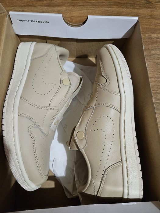 Air Jordan 1 Retro Low Slip