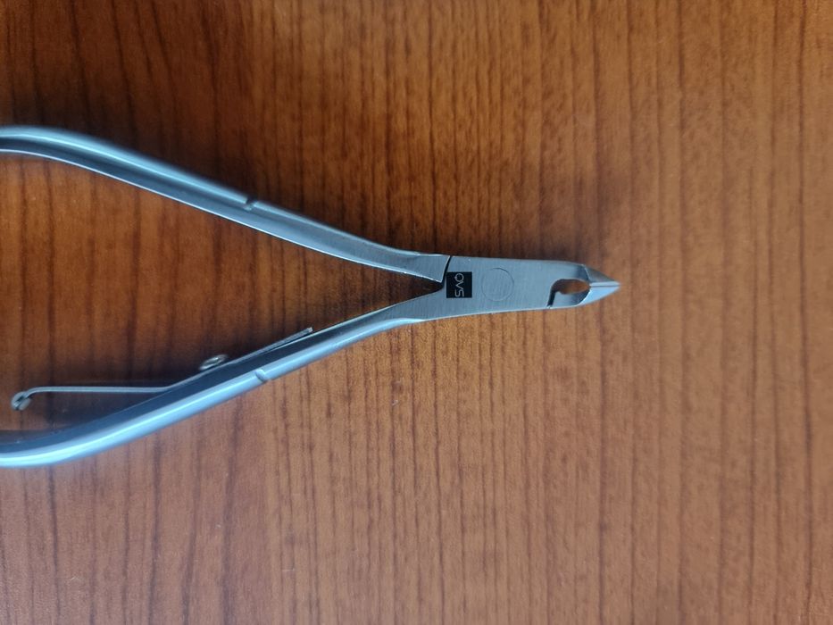 кусачки для маникюра